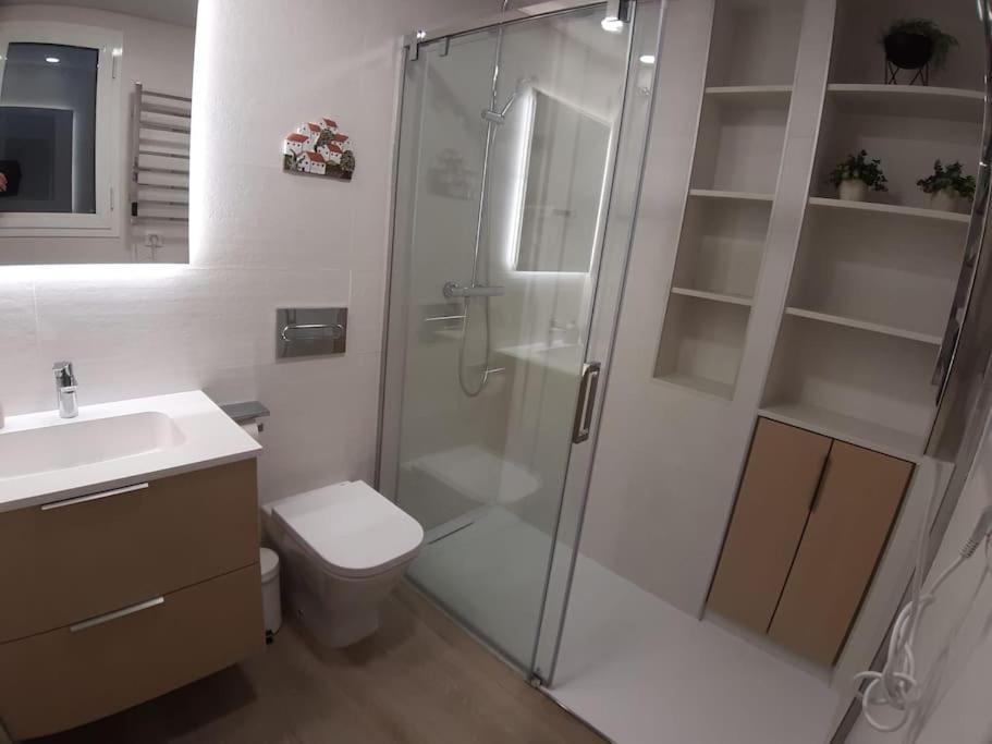 Nuevo-Luminoso Y Moderno. Parking Gratis!! Apartment Seville Exterior photo