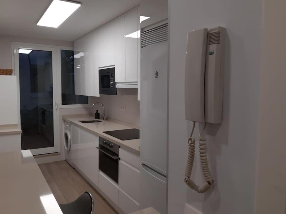 Nuevo-Luminoso Y Moderno. Parking Gratis!! Apartment Seville Exterior photo